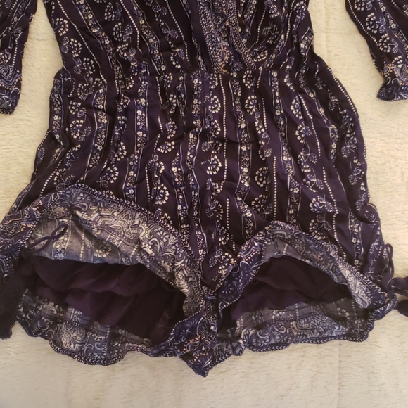 Romper - Picture 3 of 4